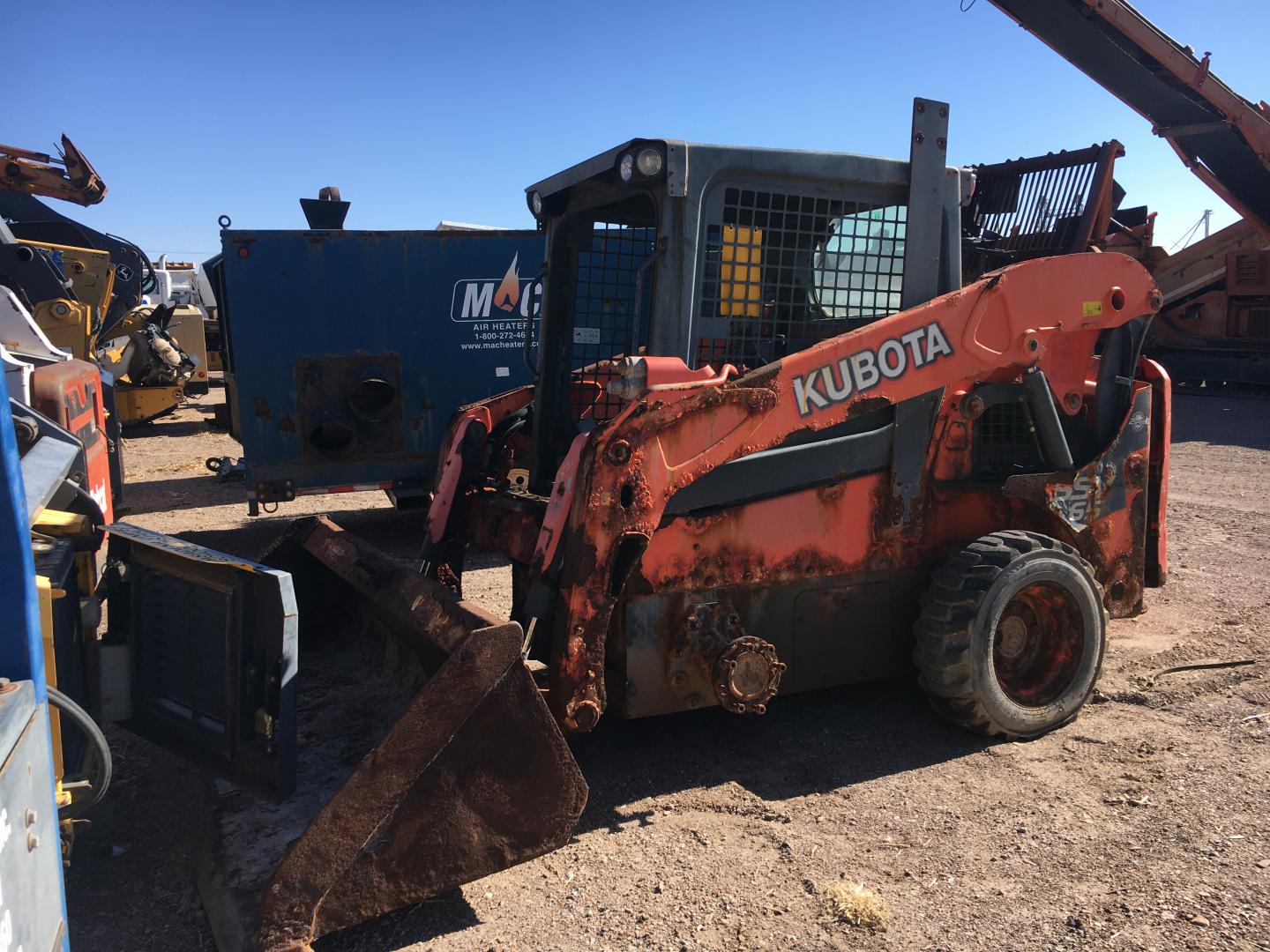 ./imagenes/INVOICE/2019/16708/MINICARGADOR KUBOTA SSV65 PARA PARTES (3).JPG